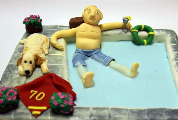 being-a-cake-sculptor-im-asked-to-make-everything-from-drunk-barbie-to-game-of-thrones-meets-15__880
