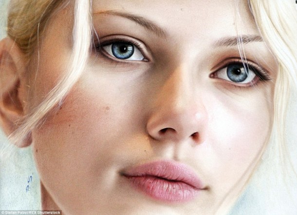 2DEF9BC600000578-0-image-a-79_1446203371108